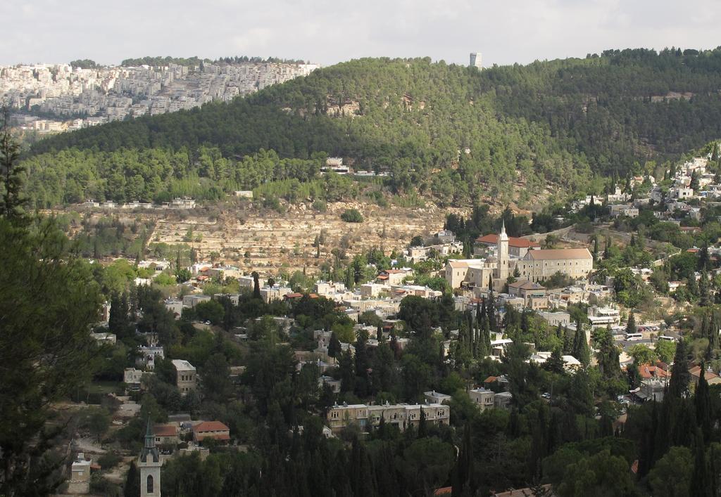 The Nest - A Romantic Vacation Home In Ein Kerem - القدس الغرفة الصورة