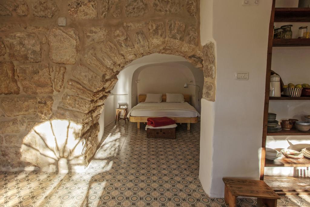 The Nest - A Romantic Vacation Home In Ein Kerem - القدس الغرفة الصورة